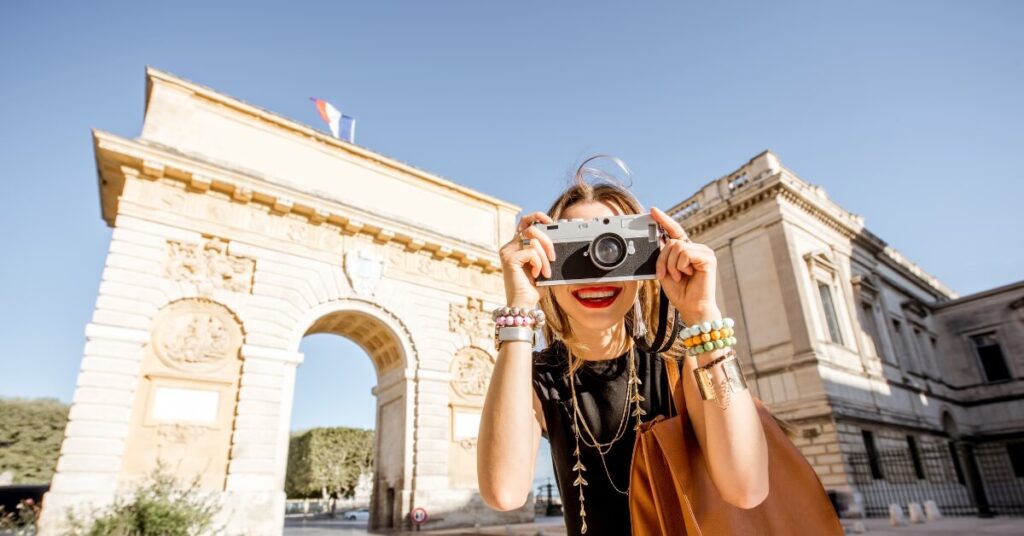 Kokį fotoaparatą pasirinkti pradedančiajam kelionėms vienai?